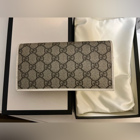 Basically brand new Gucci Horsebit WOC. - Picture 8 of 9